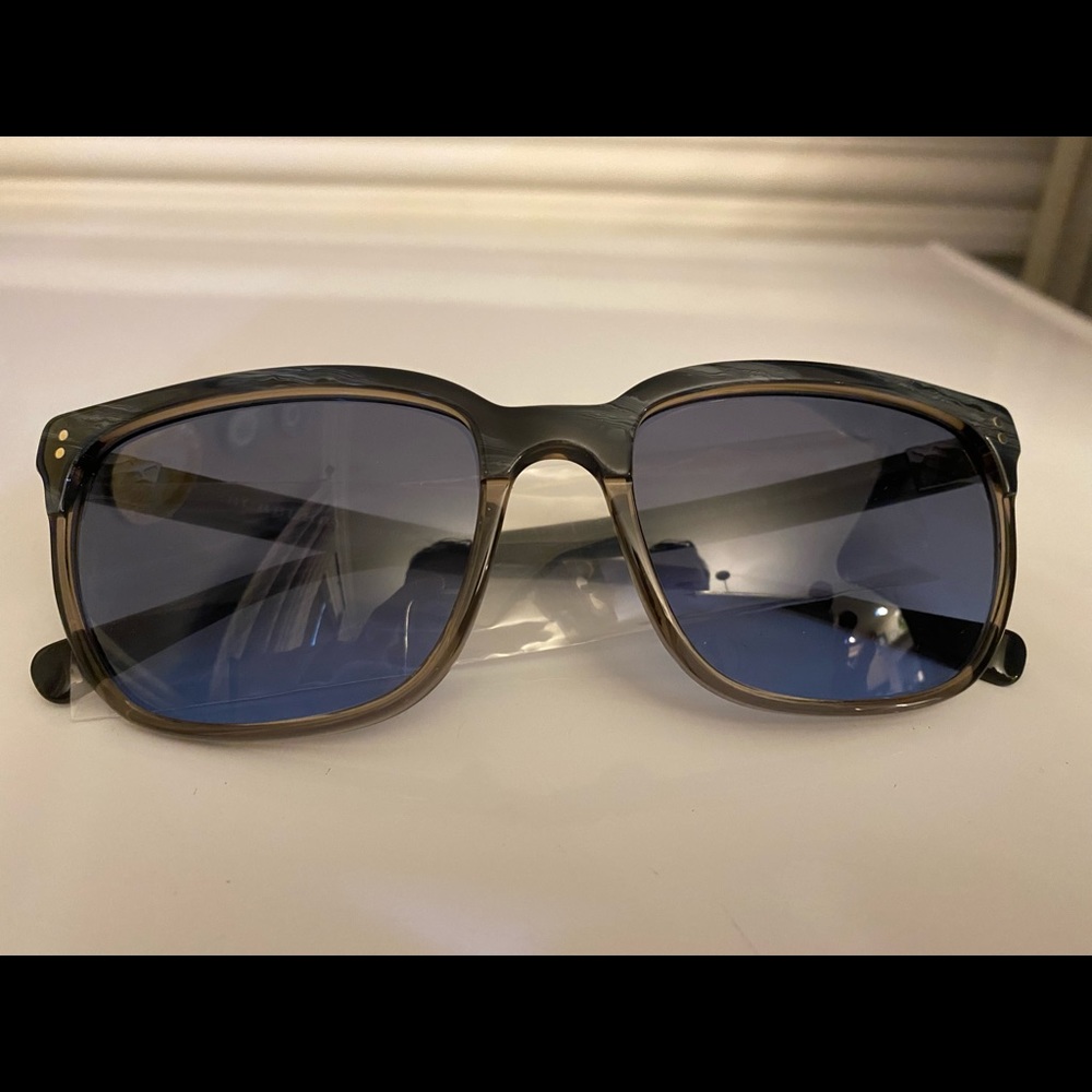 Burberry Sunglasses brand new